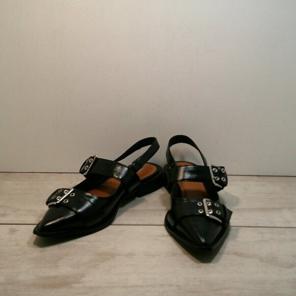 Womans Double Buckle Slingback Grunge Style Black Flats Size 8.5 - Picture 3 of 9